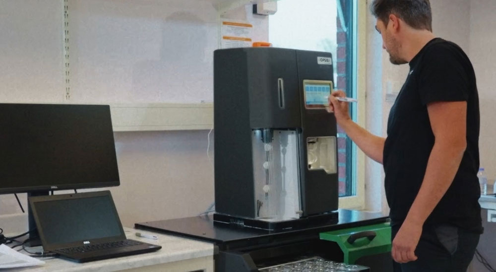 Innovate Your Laboratory Blackline Liquidline 1000Px (1)